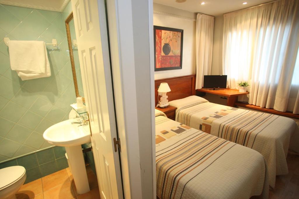 Hostal Vitorina Сория Екстериор снимка