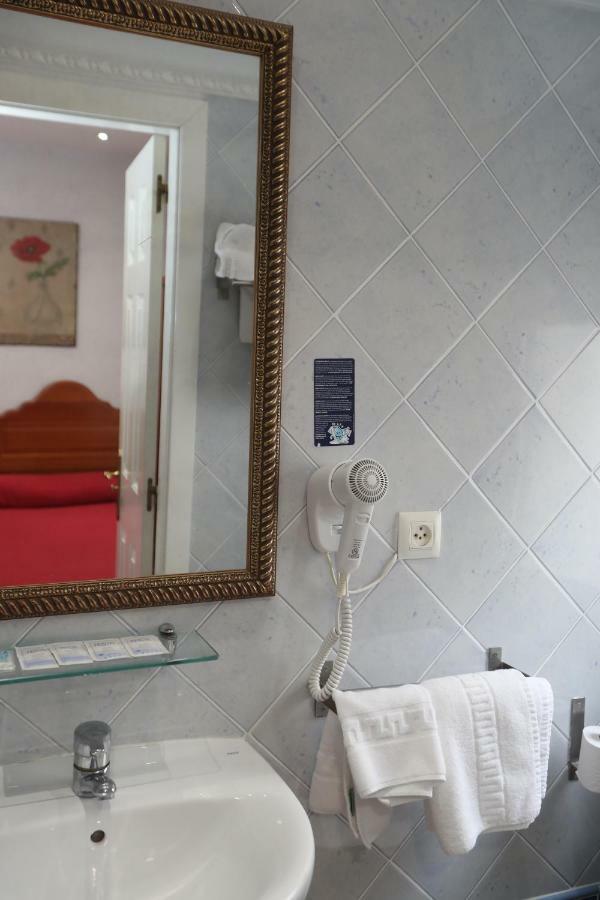 Hostal Vitorina Сория Екстериор снимка
